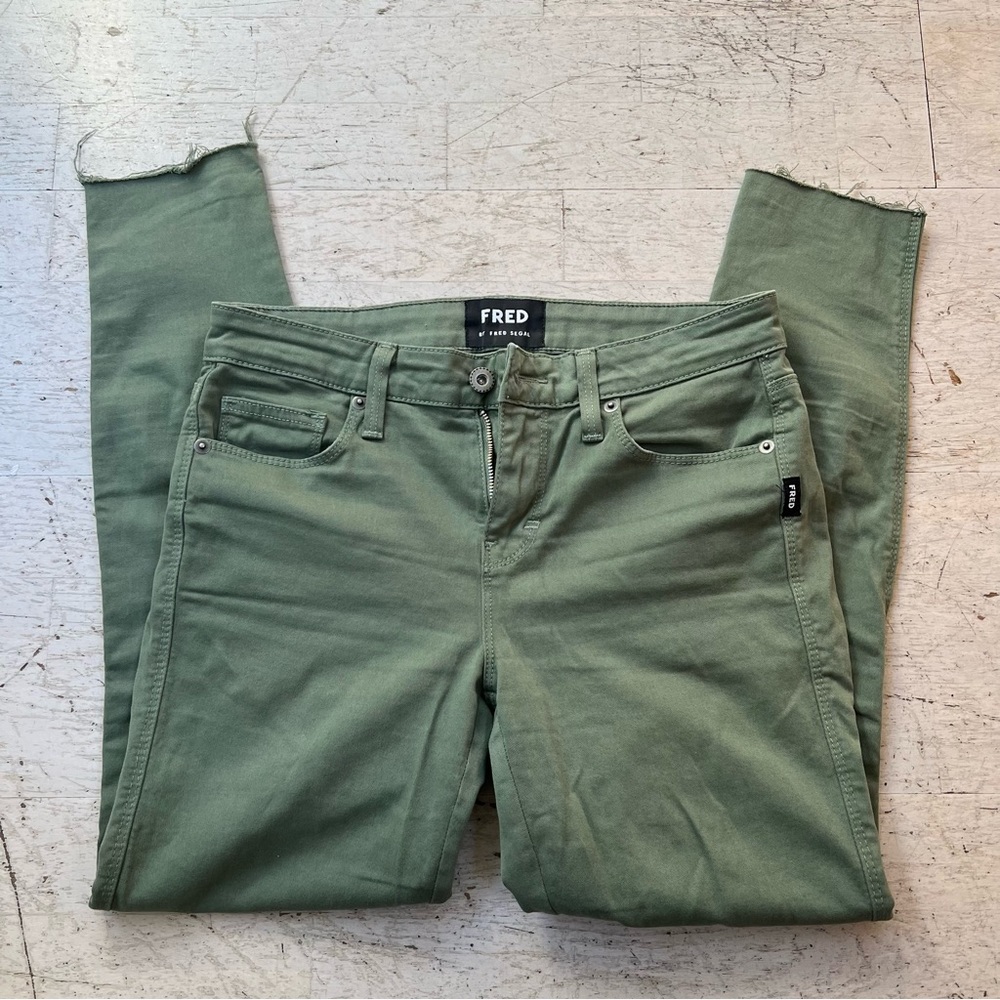 Fred by Fred Segal Army Green Cut off Skinny Jeans Mid Rise 26